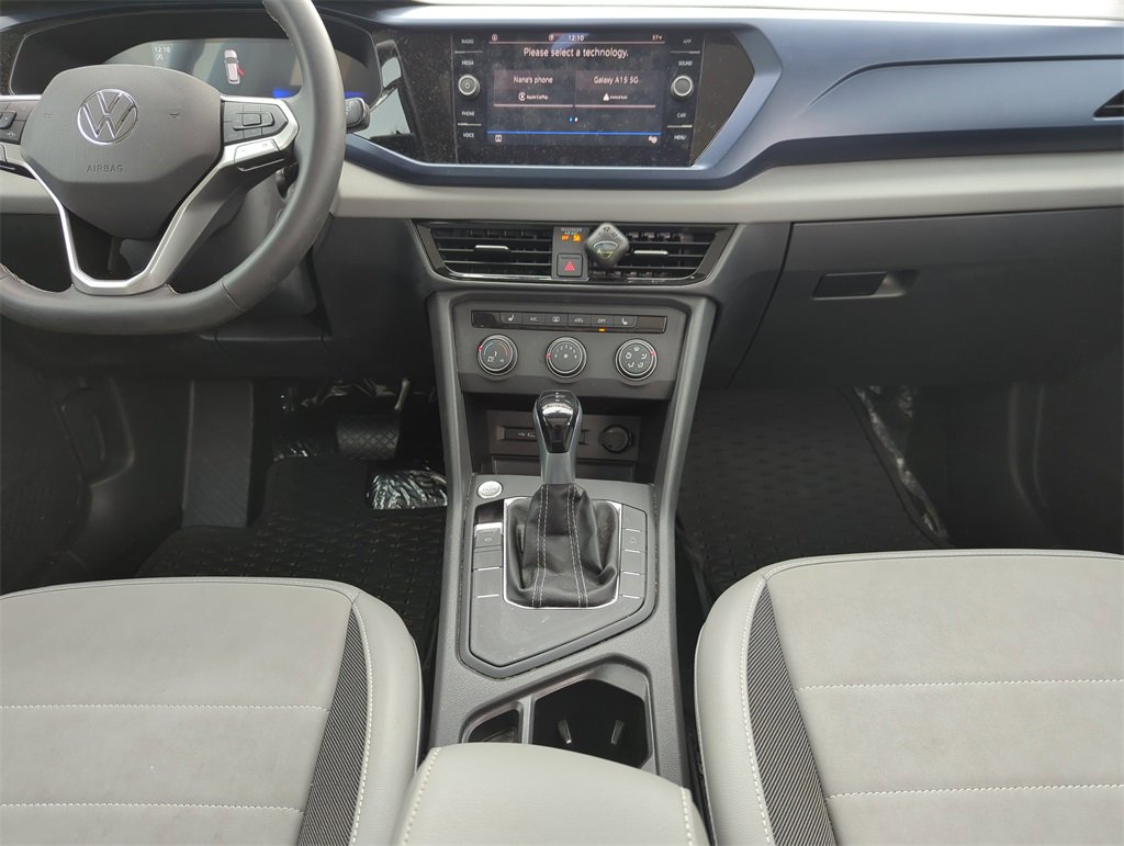 Used 2022 Volkswagen Taos SE w/ Panoramic Sunroof Package image 26