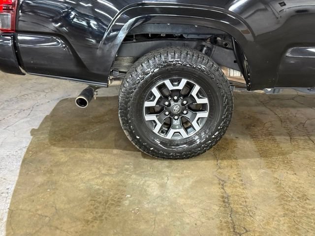 Used 2020 Toyota Tacoma SR w/ SR Convenience Package AWD/4WD image 6