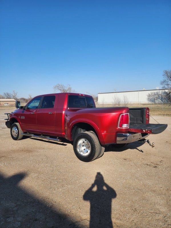 Used 2014 RAM 3500 Laramie AWD/4WD image 2