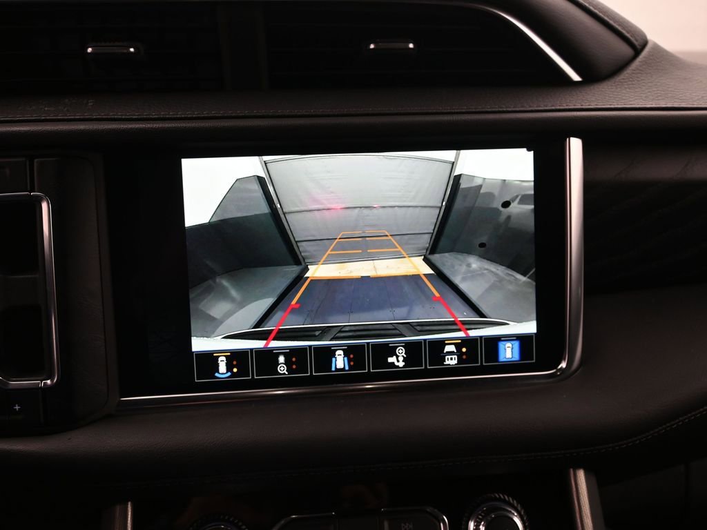 Used 2022 GMC Yukon XL Denali image 11