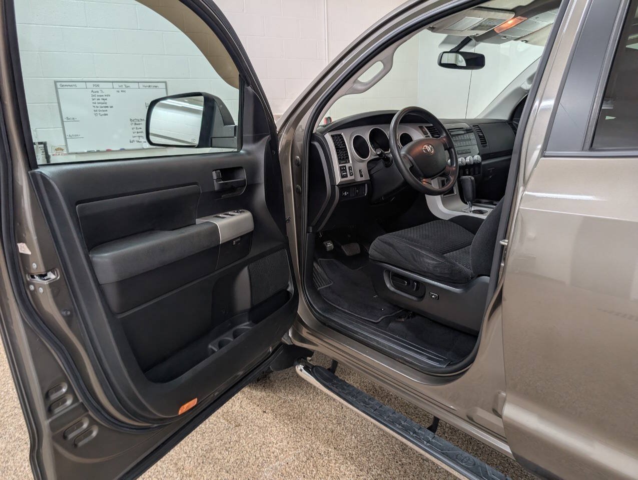 Used 2007 Toyota Tundra SR5 AWD/4WD image 6