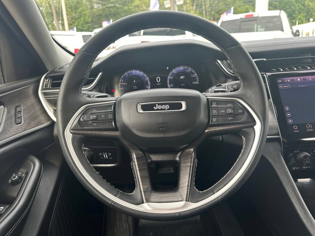 Used 2023 Jeep Grand Cherokee Limited AWD/4WD image 21