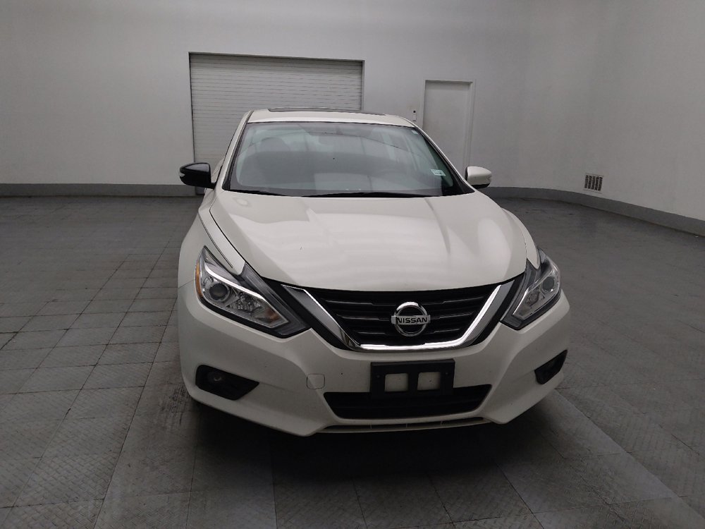 Used 2016 Nissan Altima 2.5 SL w/ 2.5 Technology Package FWD image 14