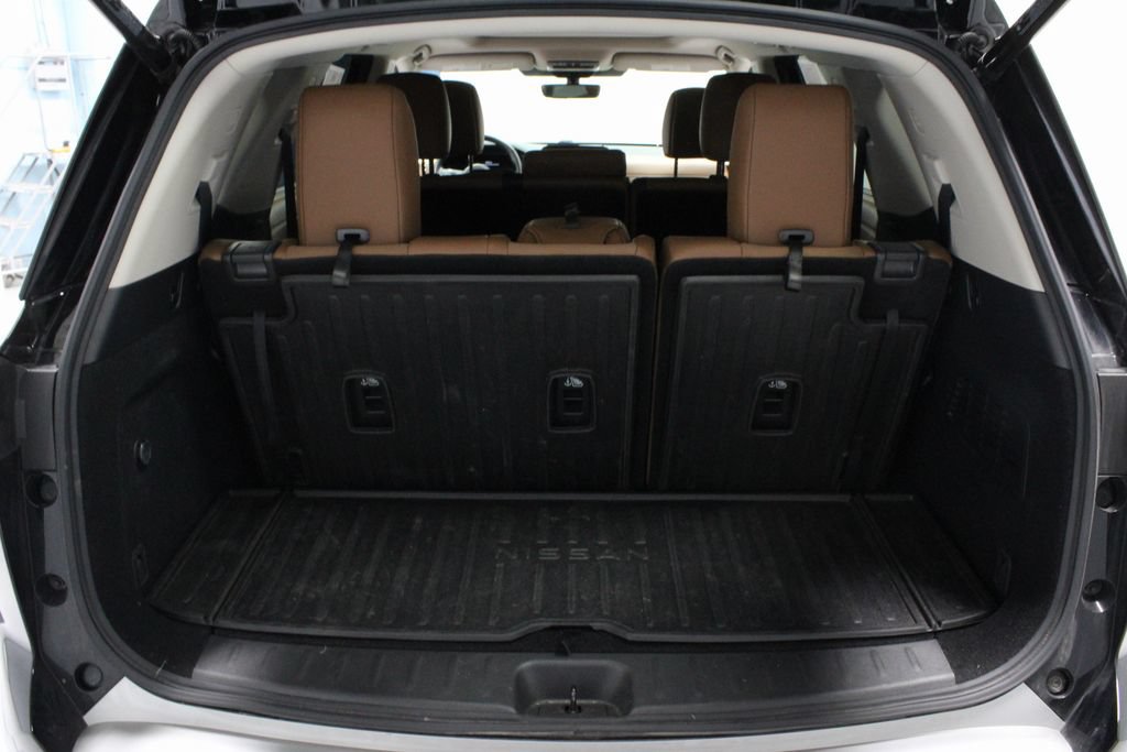 Certified 2025 Nissan Pathfinder Platinum w/ Cargo Package AWD/4WD image 14