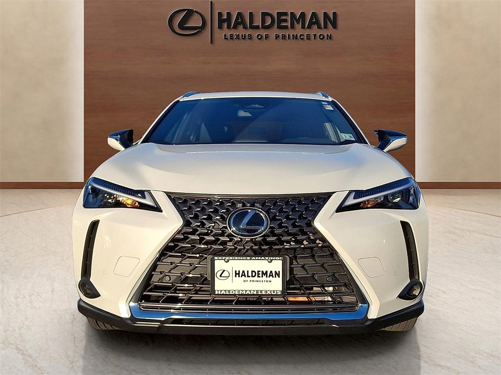 Used 2025 Lexus UX 300h AWD image 3