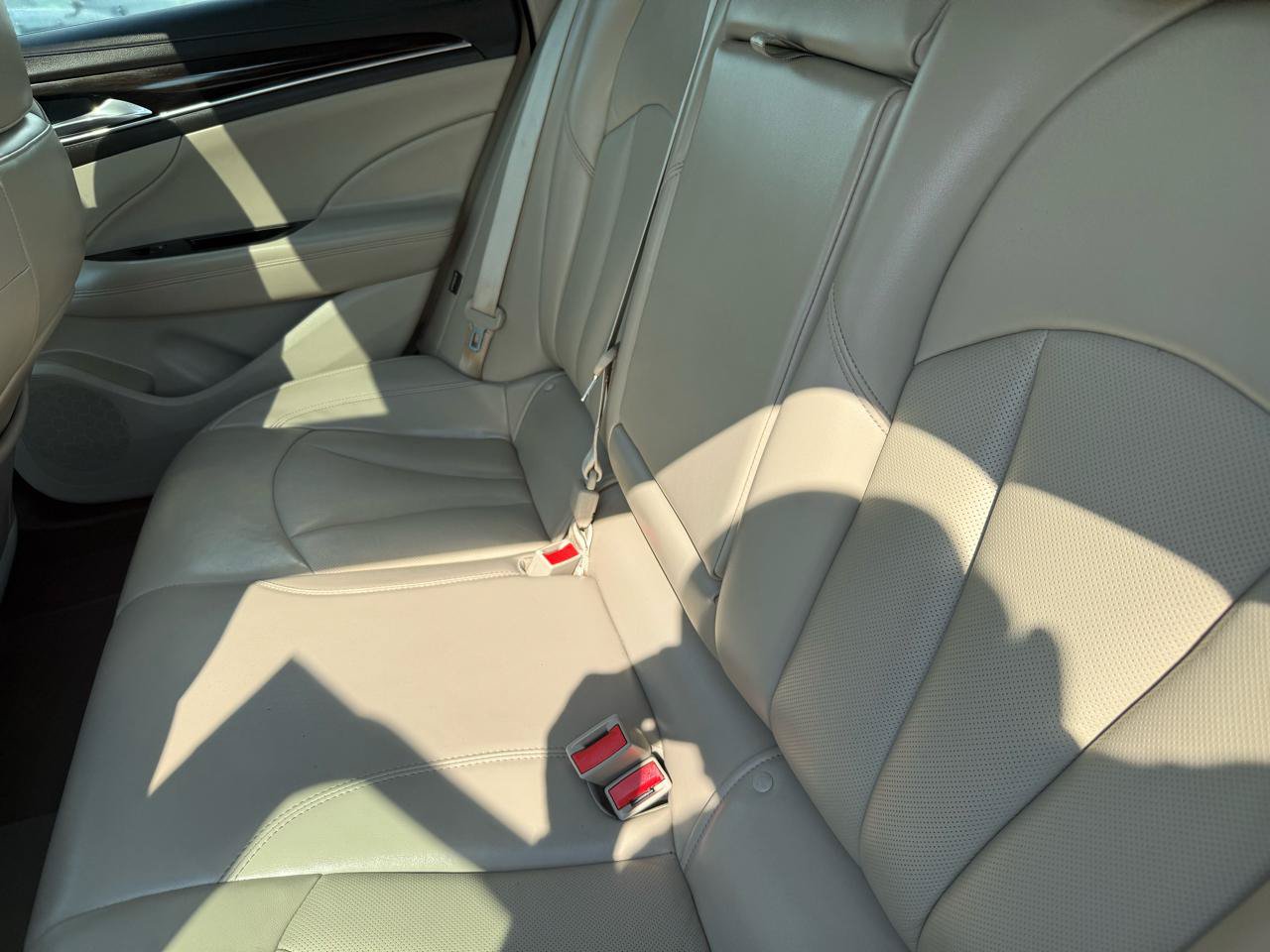 Used 2017 Buick LaCrosse Premium w/ Sun and Shade Package FWD image 9
