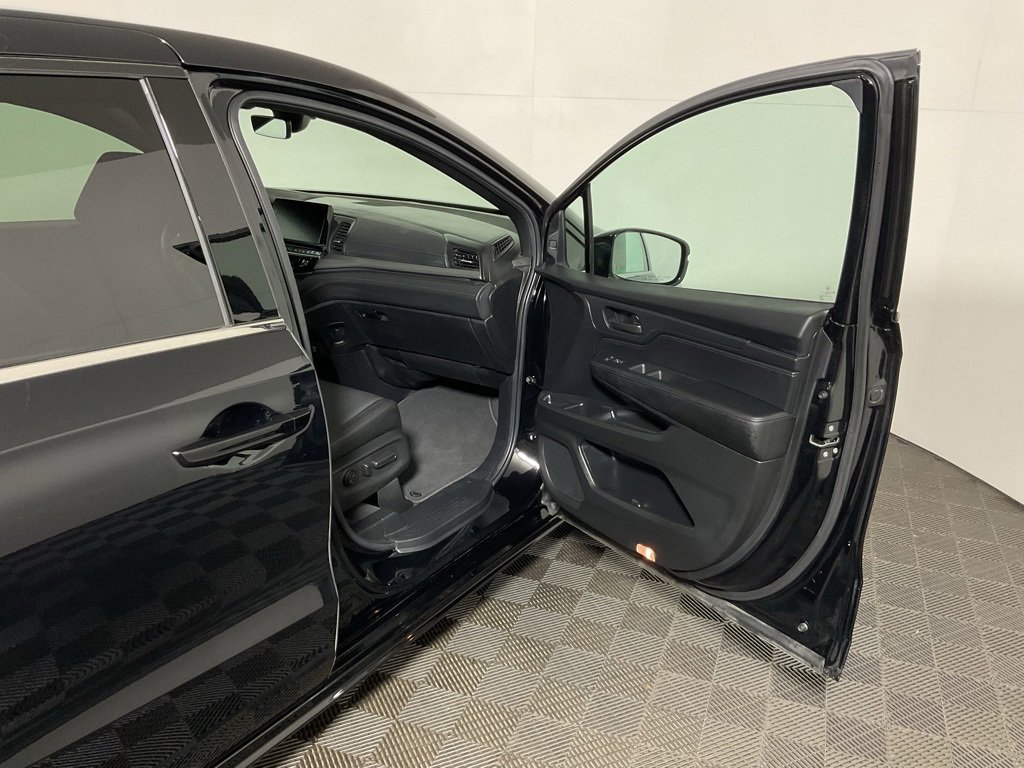 Used 2025 Honda Odyssey Sport-L image 33