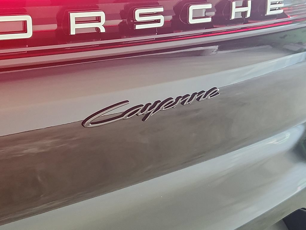 New 2026 Porsche Cayenne Coupe AWD/4WD image 27