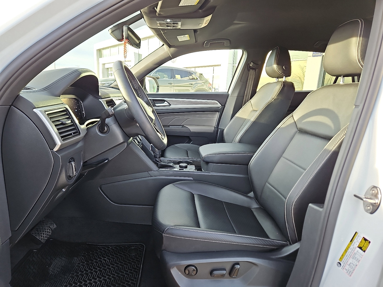 Certified 2023 Volkswagen Atlas Cross Sport SE image 10