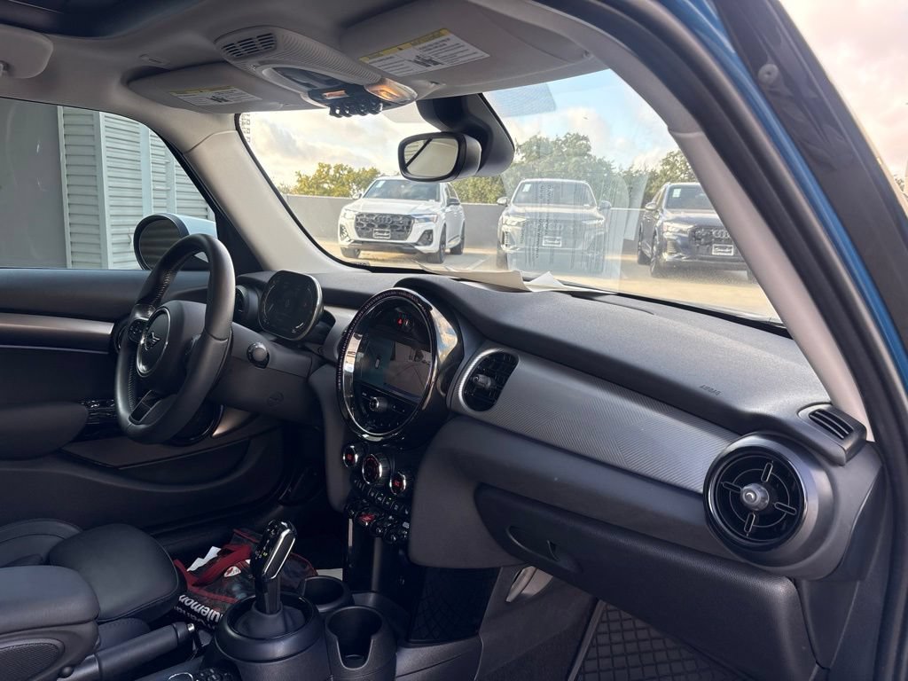 Used 2024 MINI Cooper S w/ Signature Upholstery Package FWD image 15