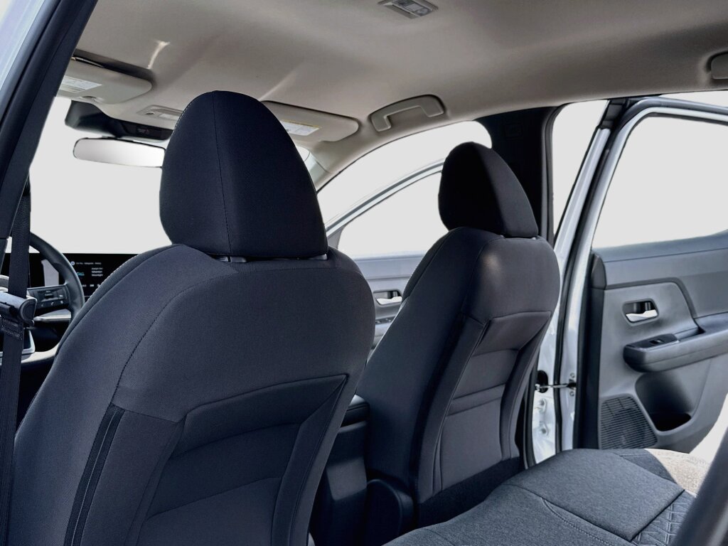 New 2026 Nissan Kicks SV w/ Cold Weather Package FWD image 6