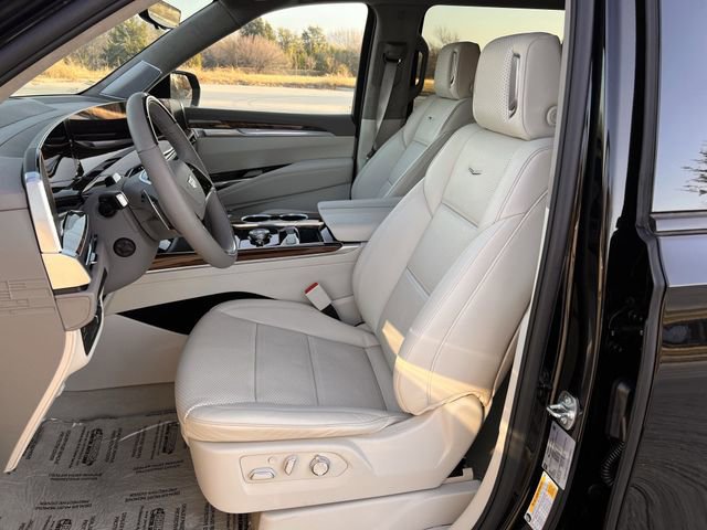 Certified 2025 Cadillac Escalade ESV Sport Platinum w/ LPO, ONYX Package image 22