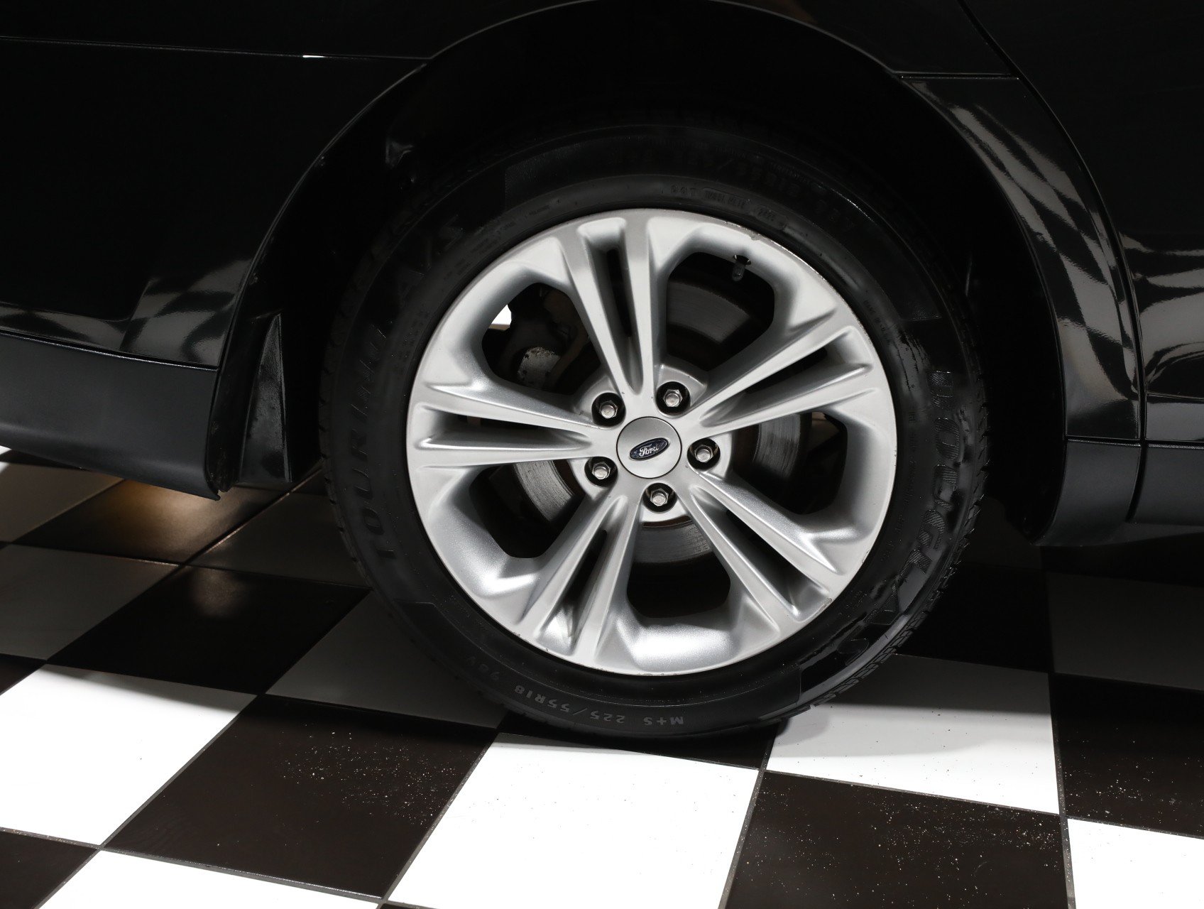 Used 2013 Ford Taurus SEL FWD image 31