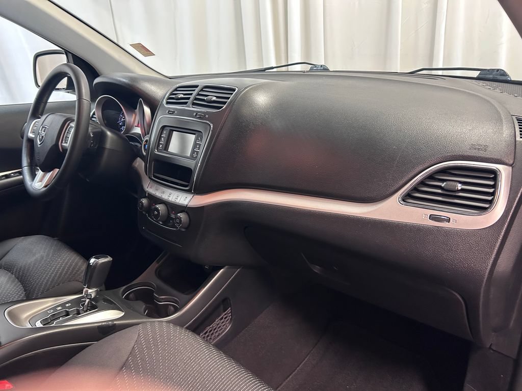 Used 2018 Dodge Journey SE w/ Connectivity Group FWD image 22