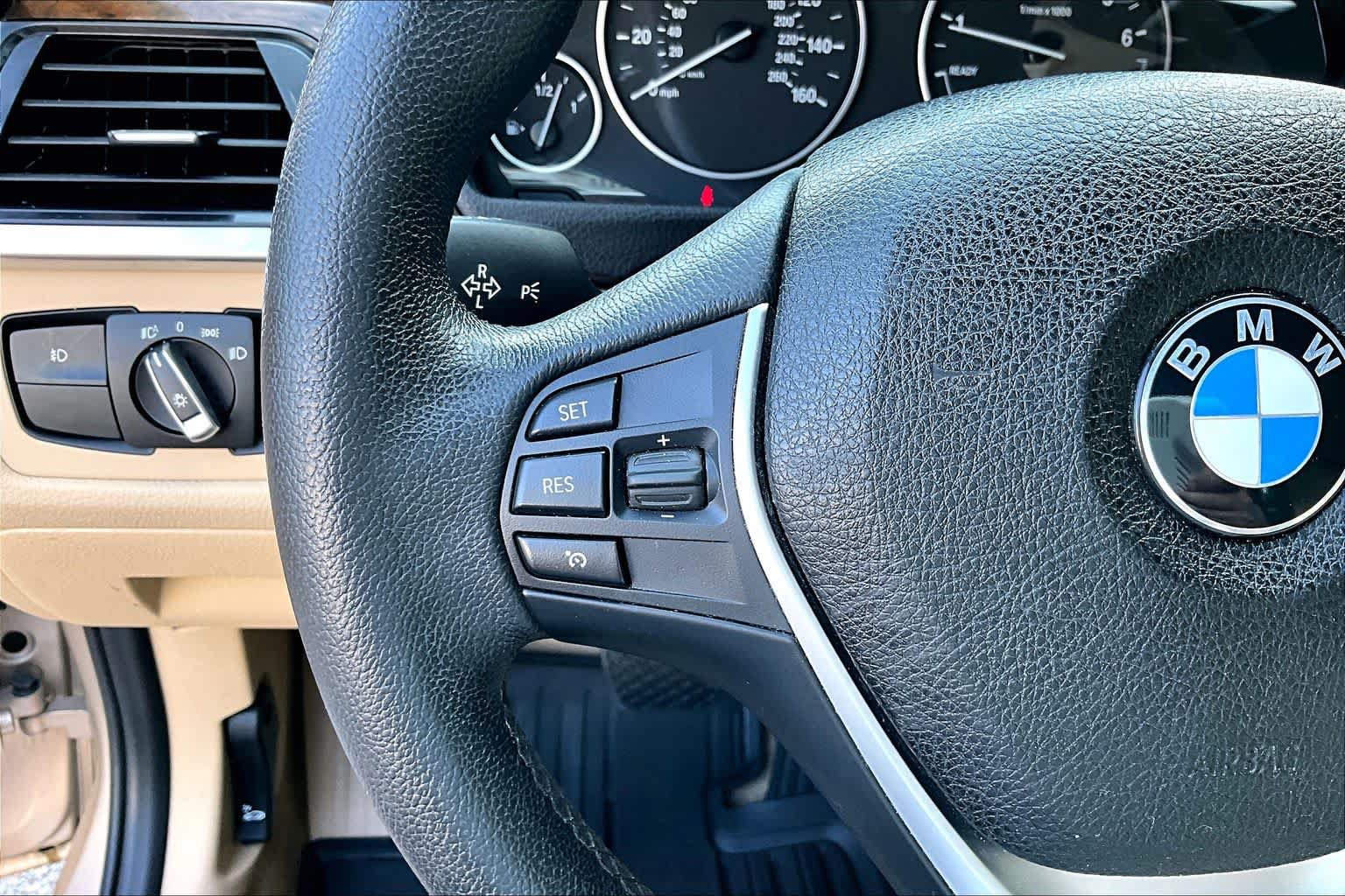 Used 2015 BMW 328i Sedan RWD image 24