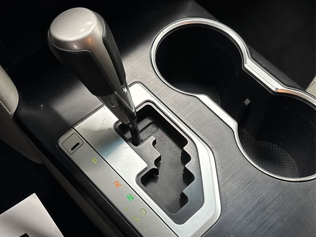 Used 2014 Toyota Camry LE image 31