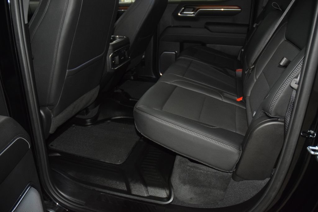 Used 2024 GMC Sierra 1500 Denali AWD/4WD image 46