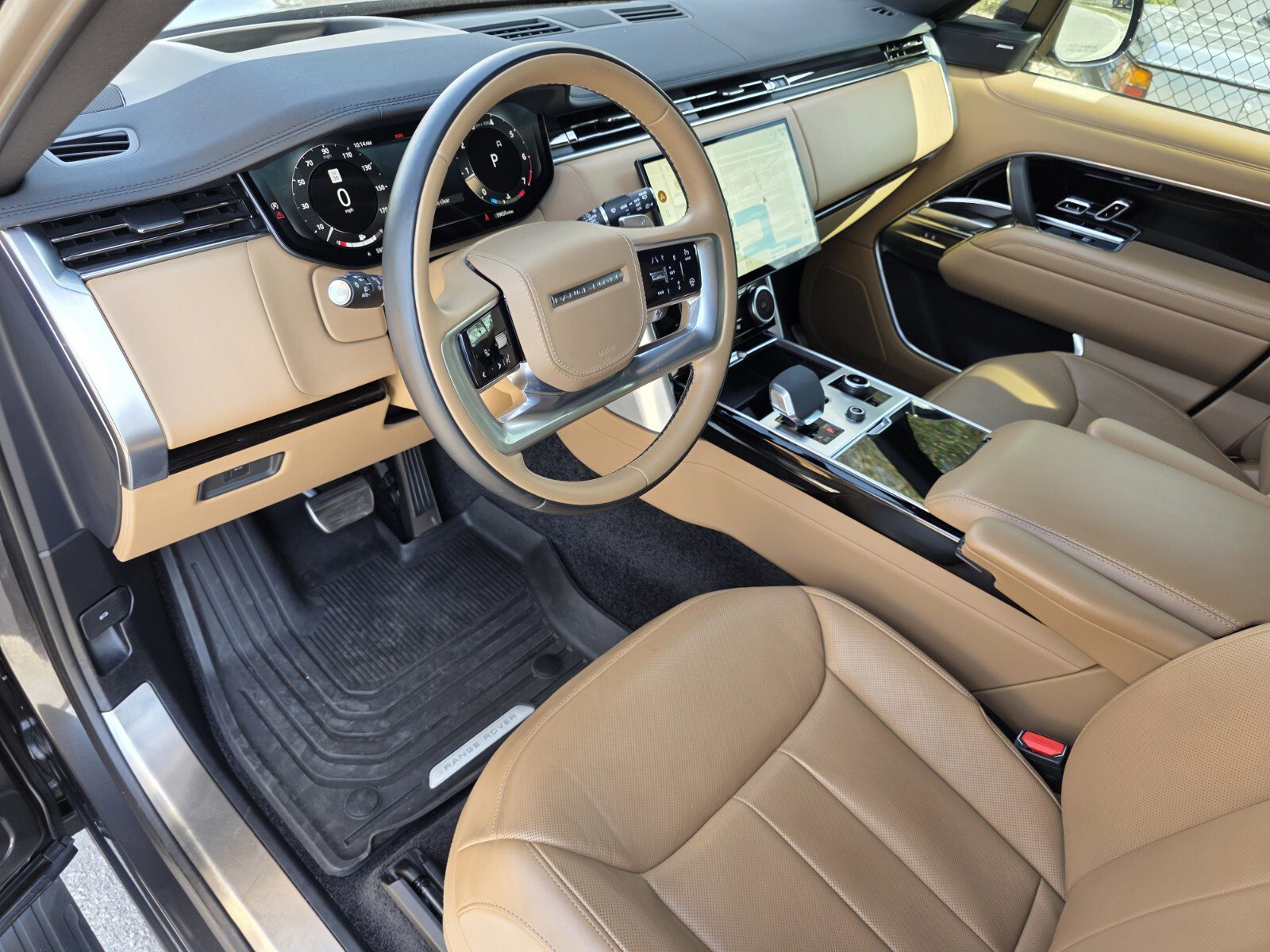 Certified 2023 Land Rover Range Rover SE image 11