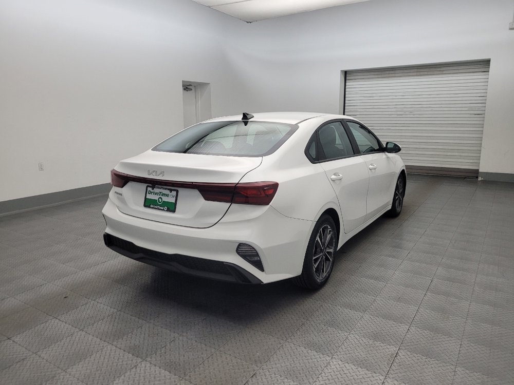 Used 2023 Kia Forte LXS w/ LXS Technology Package FWD image 9