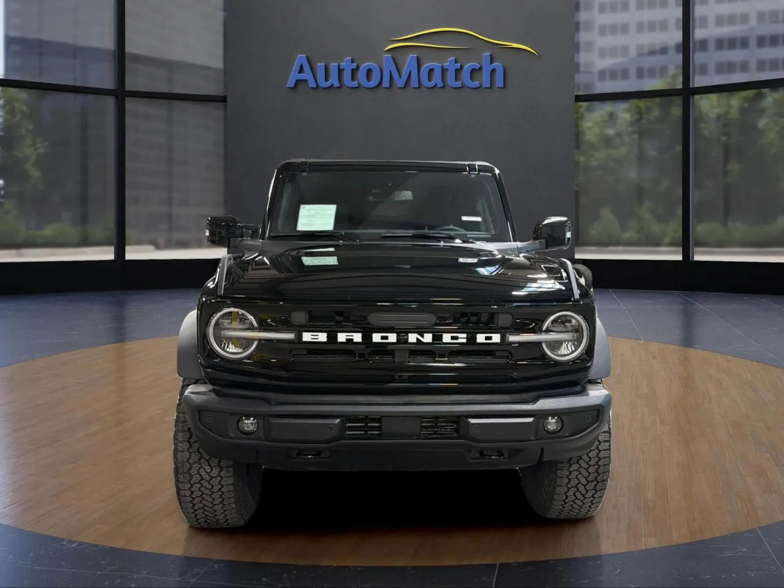 Used 2025 Ford Bronco Outer Banks w/ Sasquatch Package image 3