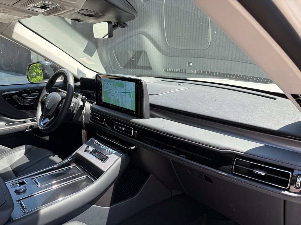 New 2026 Lincoln Aviator AWD image 28