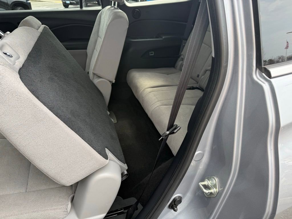 Used 2019 Honda Pilot EX image 12