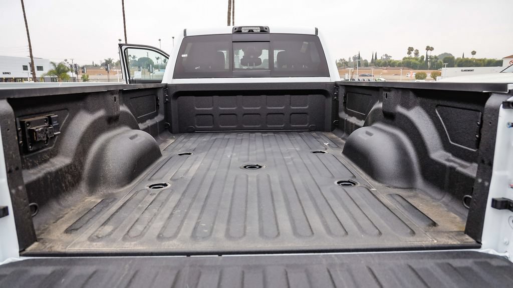 New 2026 RAM 3500 Laramie AWD/4WD image 30