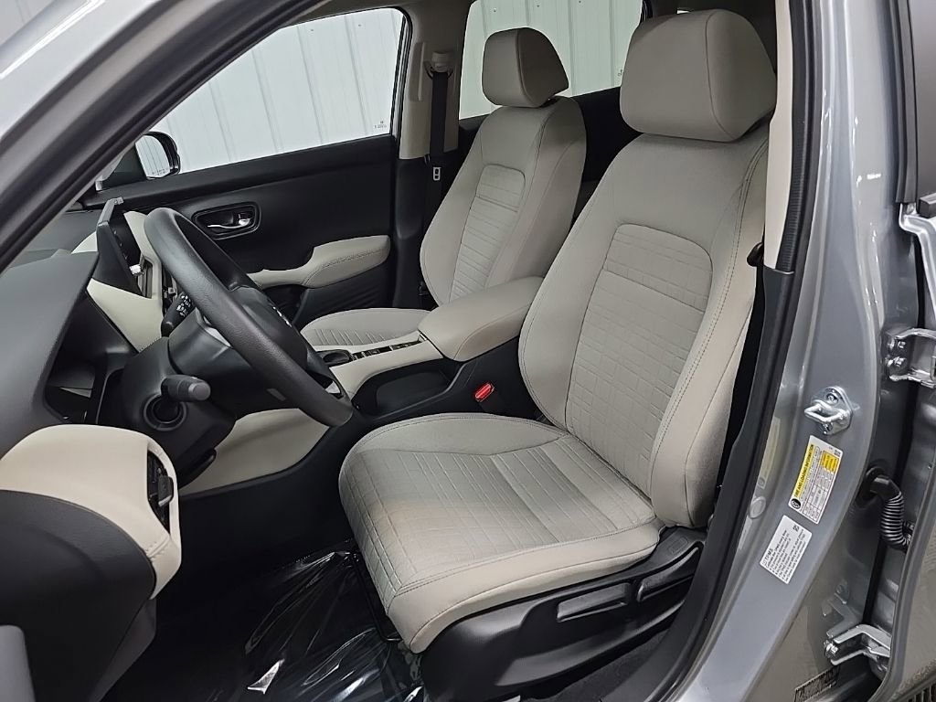 Certified 2026 Honda HR-V LX image 29