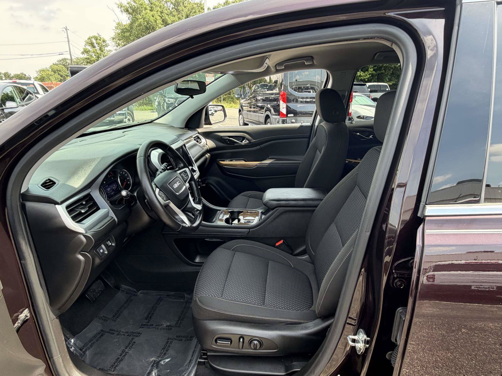 Used 2020 GMC Acadia SLE w/ Driver Convenience Package FWD image 21