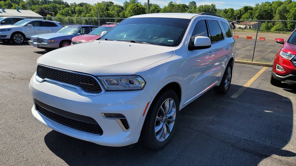 Used 2021 Dodge Durango SXT AWD/4WD image 2