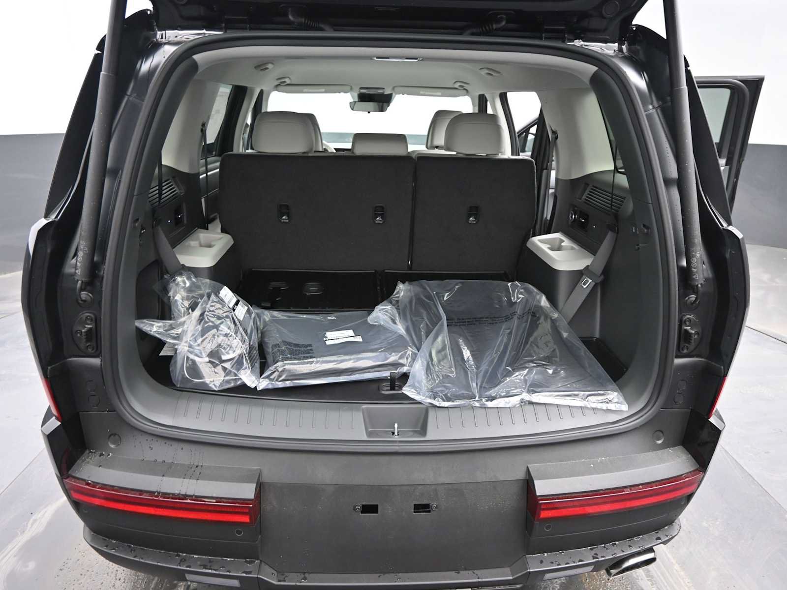 New 2026 Hyundai Santa Fe SEL AWD/4WD image 13
