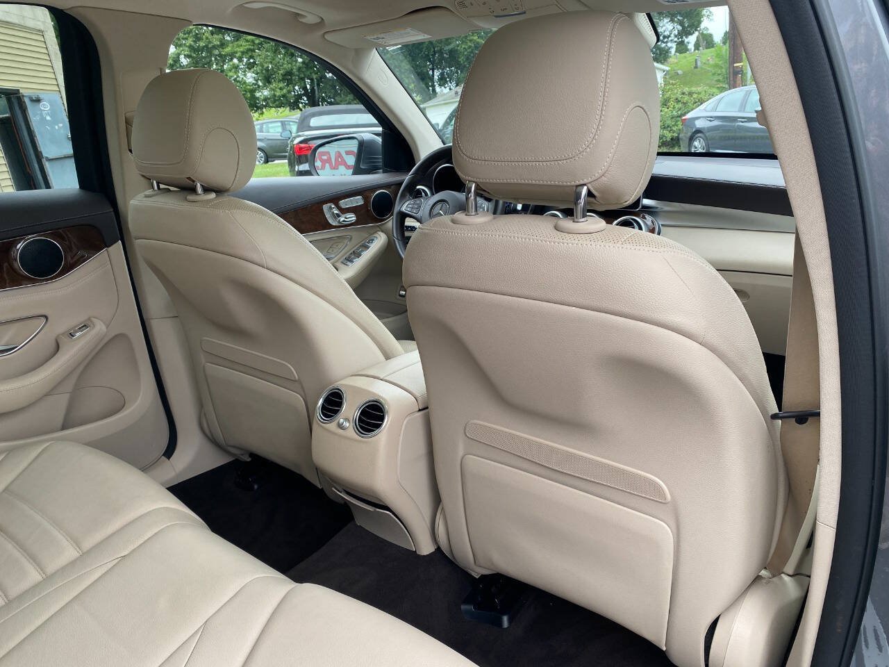Used 2016 Mercedes-Benz GLC 300 4MATIC image 30