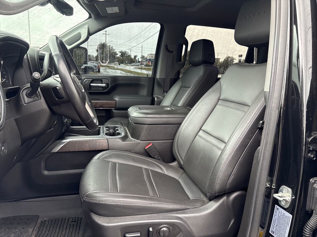 Used 2021 GMC Sierra 2500 Denali w/ Denali Black Diamond Edition AWD/4WD image 12