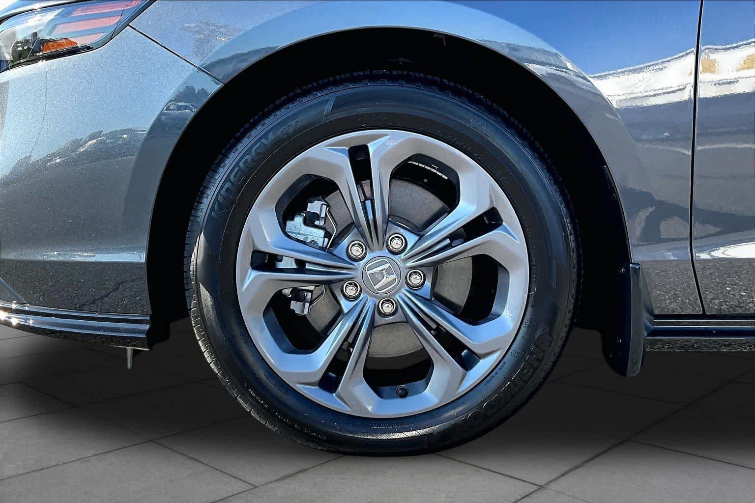 Certified 2025 Honda Accord EX-L image 11