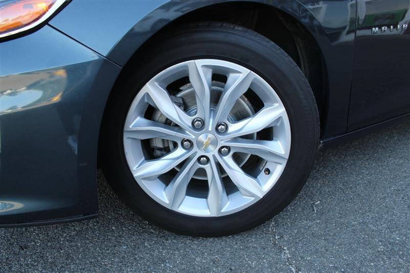 Used 2020 Chevrolet Malibu LT FWD image 9
