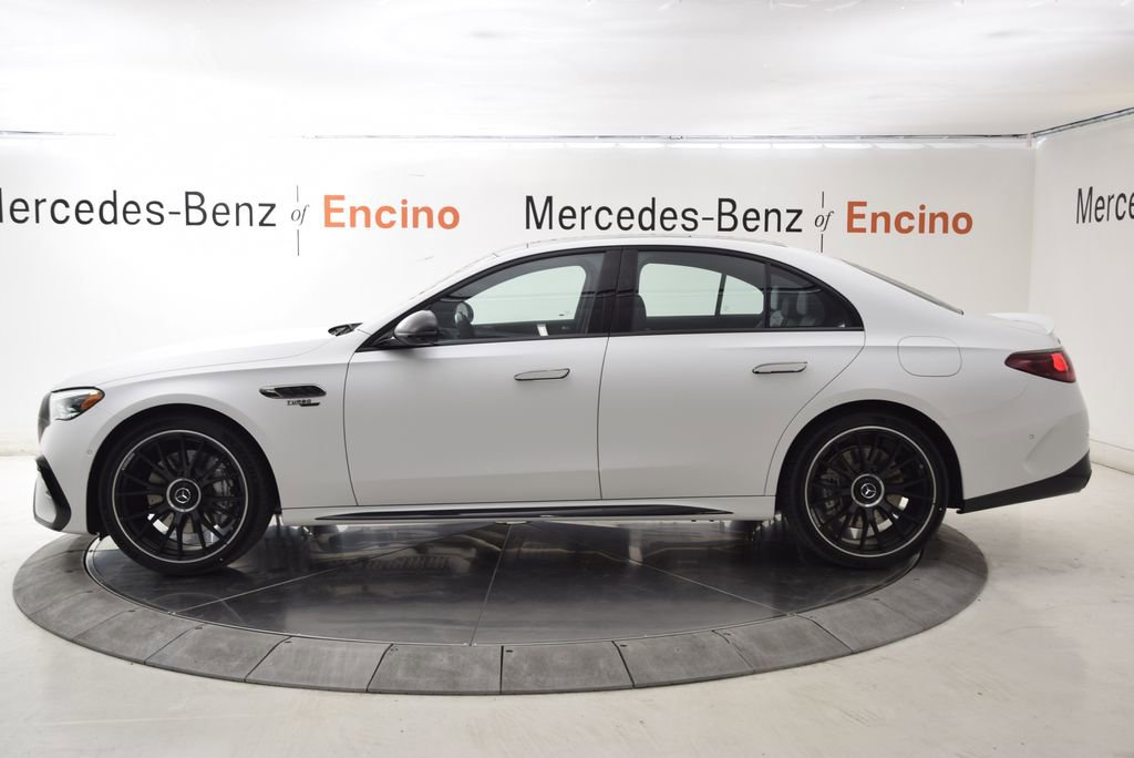 New 2026 Mercedes-Benz E 53 AMG e 4MATIC Sedan image 3