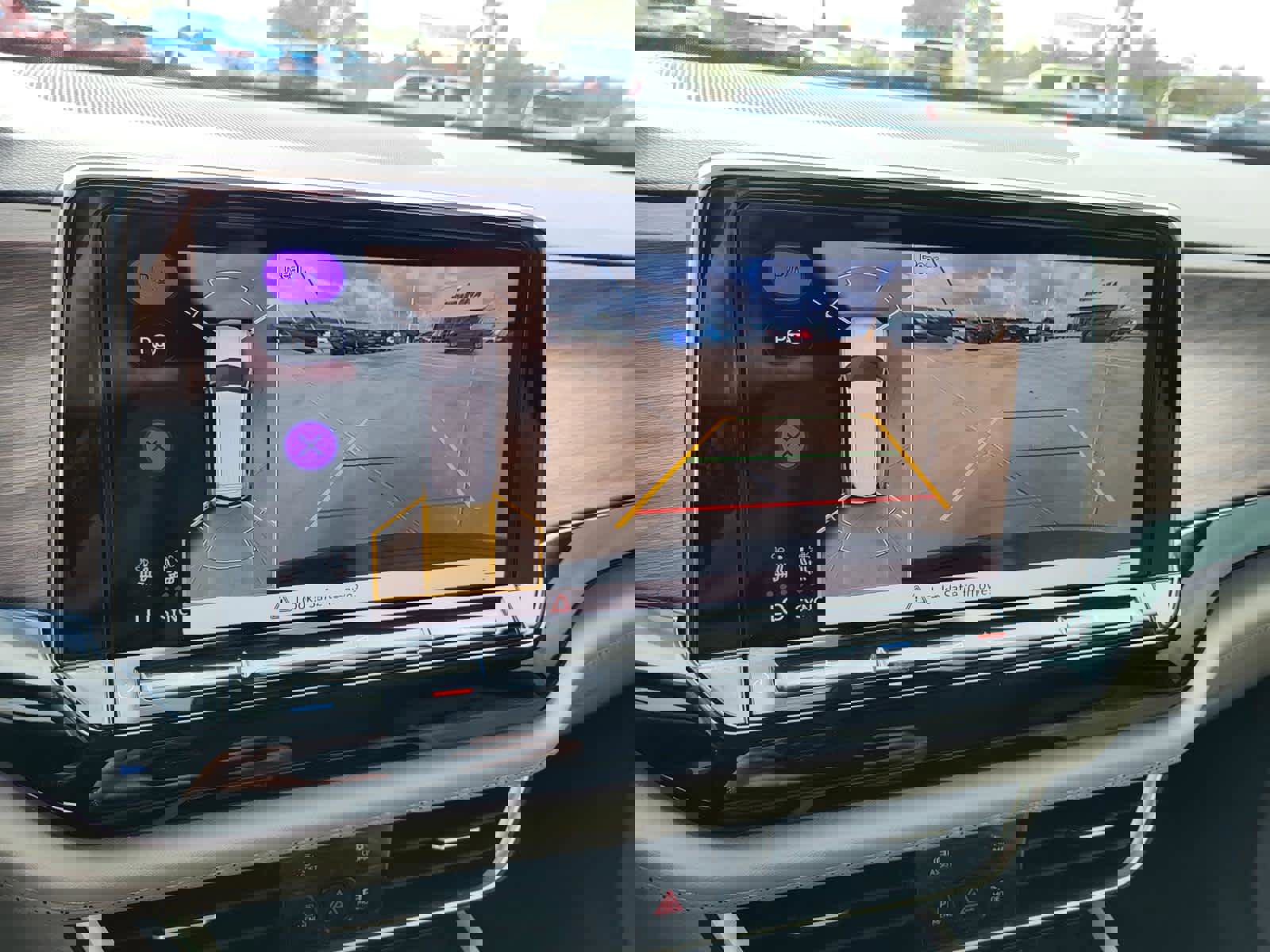 Used 2024 Volkswagen Atlas SEL Premium R-Line image 22