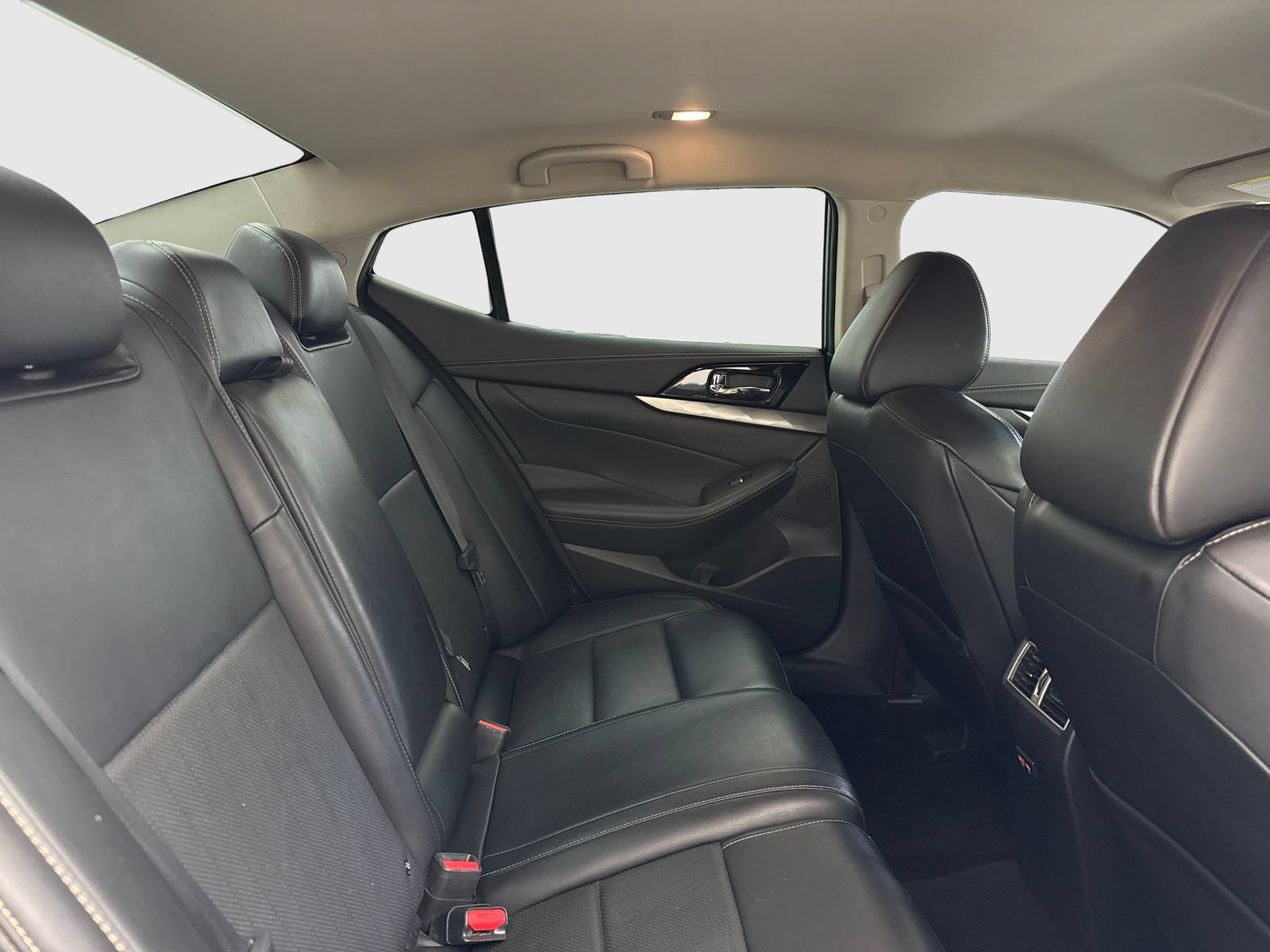 Used 2021 Nissan Maxima 3.5 SV w/ Floor Mat Group FWD image 46