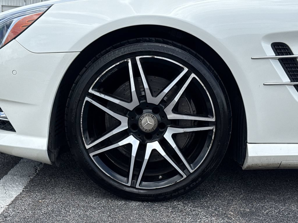 Used 2015 Mercedes-Benz SL 550 image 6