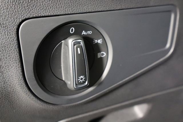 Used 2023 Volkswagen Tiguan SE FWD image 25