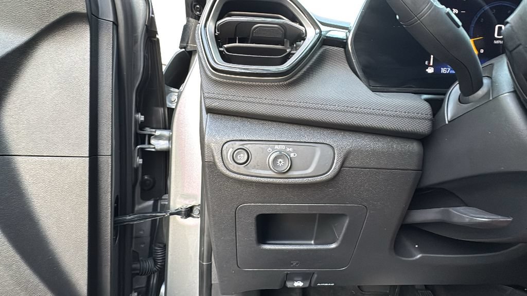 Used 2025 Chevrolet TrailBlazer LT AWD/4WD image 13