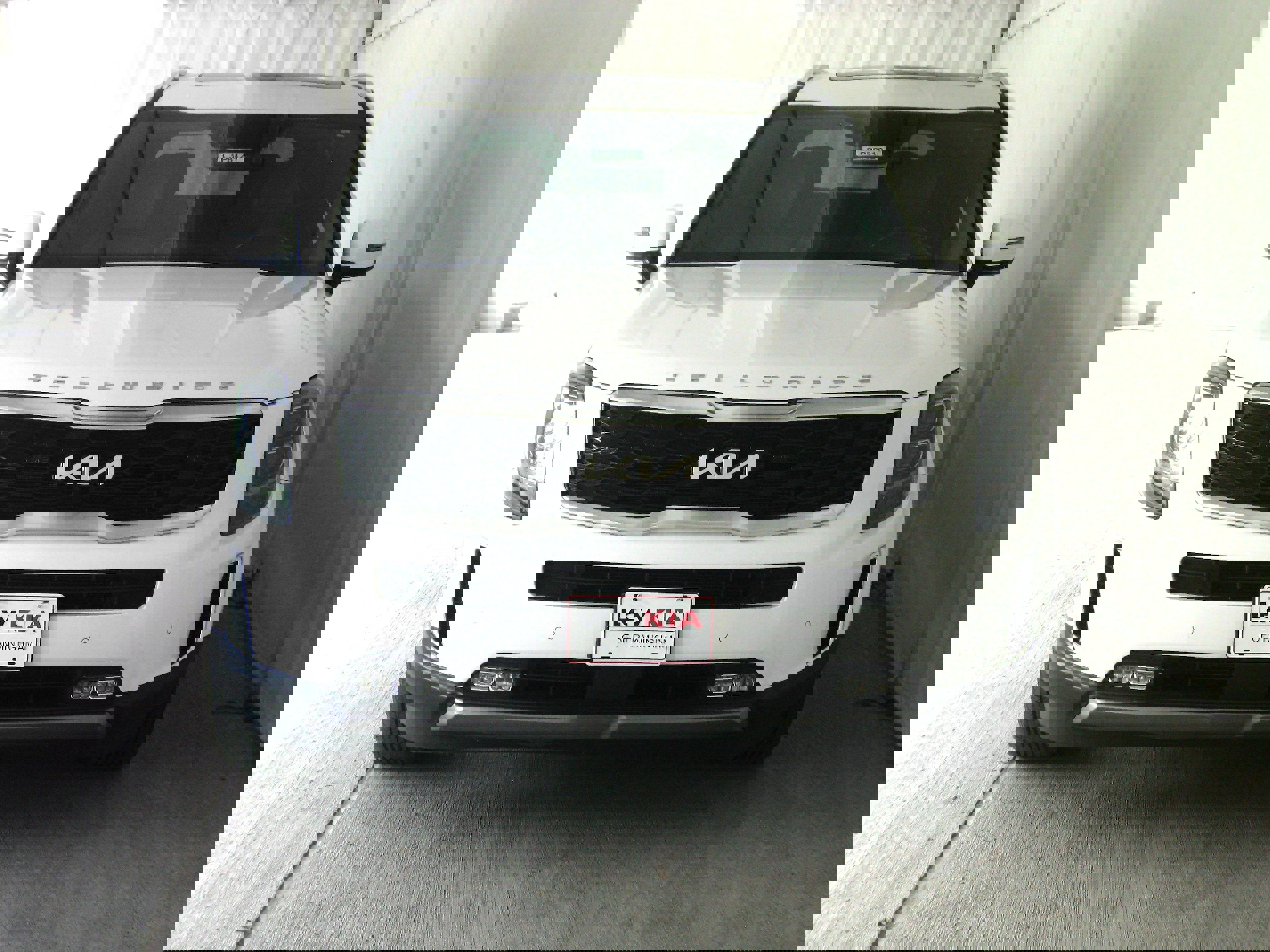 Certified 2022 Kia Telluride SX w/ SX Prestige Package image 5