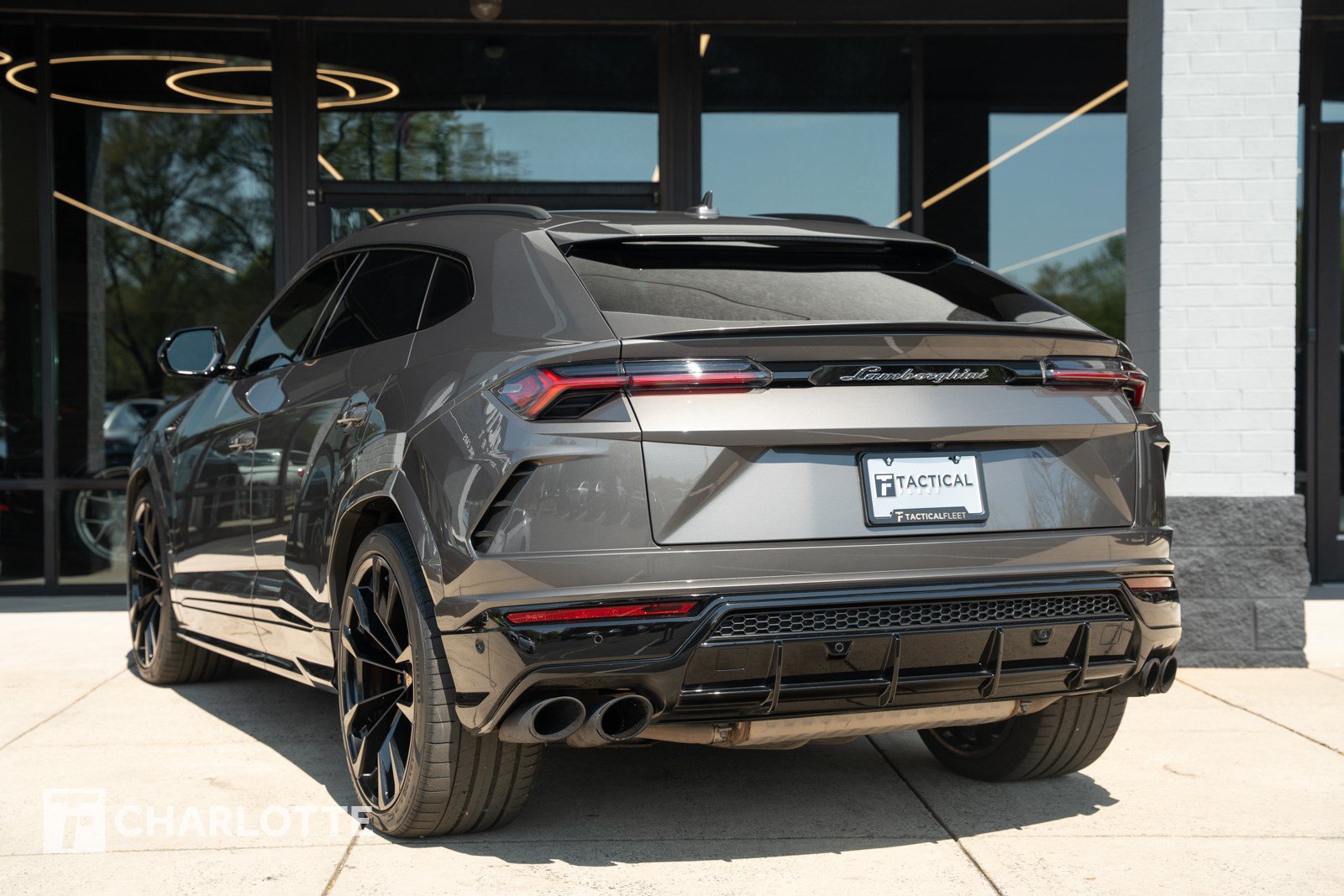 Used 2021 Lamborghini Urus AWD/4WD image 12