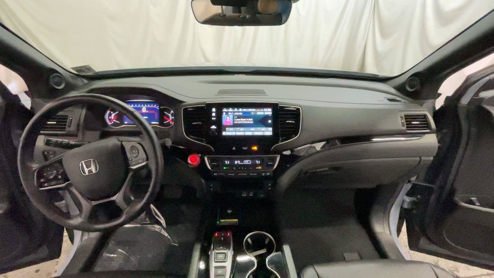 Certified 2024 Honda Passport Black Edition image 24