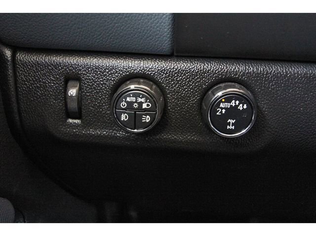 Used 2017 Chevrolet Colorado Z71 w/ Z71 Midnight Edition AWD/4WD image 21