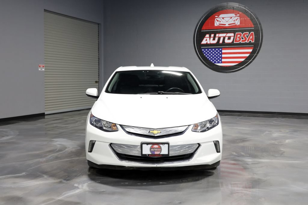 Used 2018 Chevrolet Volt LT w/ Comfort Package FWD image 2