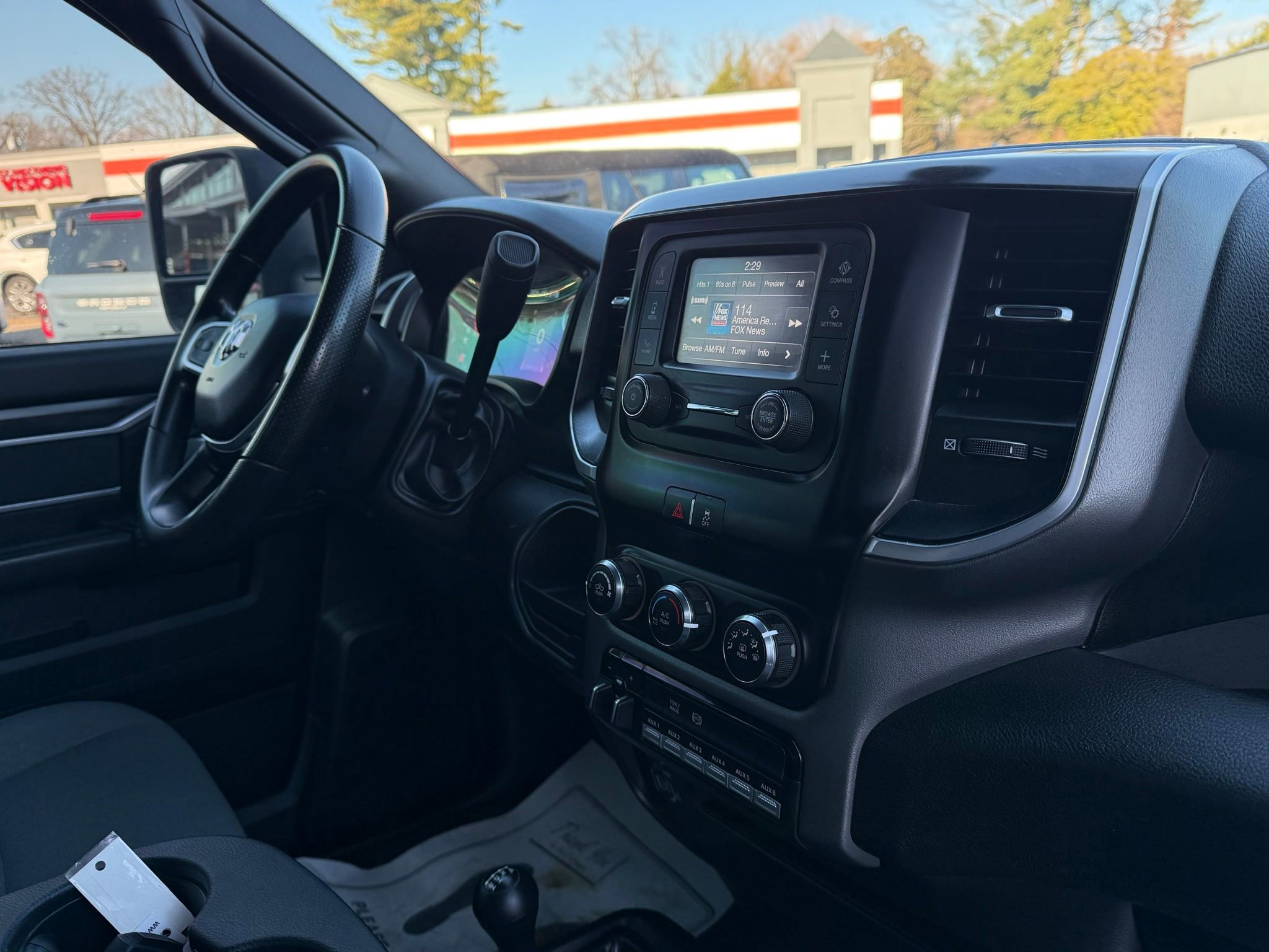 Used 2024 RAM 3500 SLT w/ Quick Order Package 2YG SLT AWD/4WD image 30