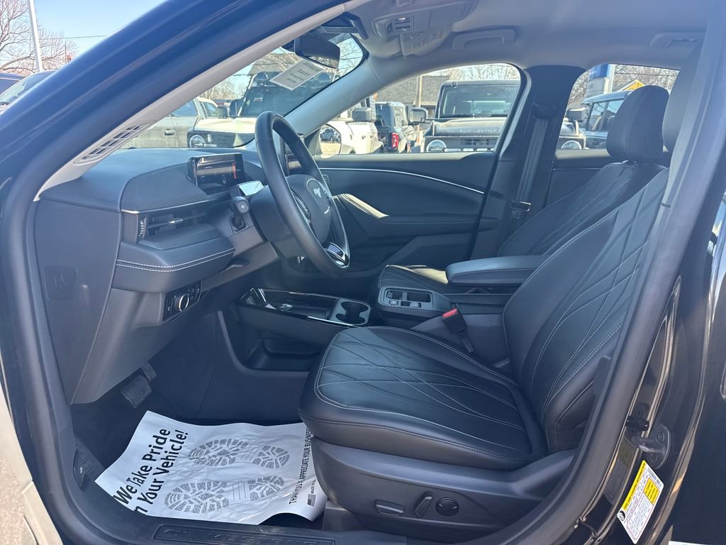 Used 2025 Ford Mustang Mach-E Select w/ Comfort Package Lite image 21