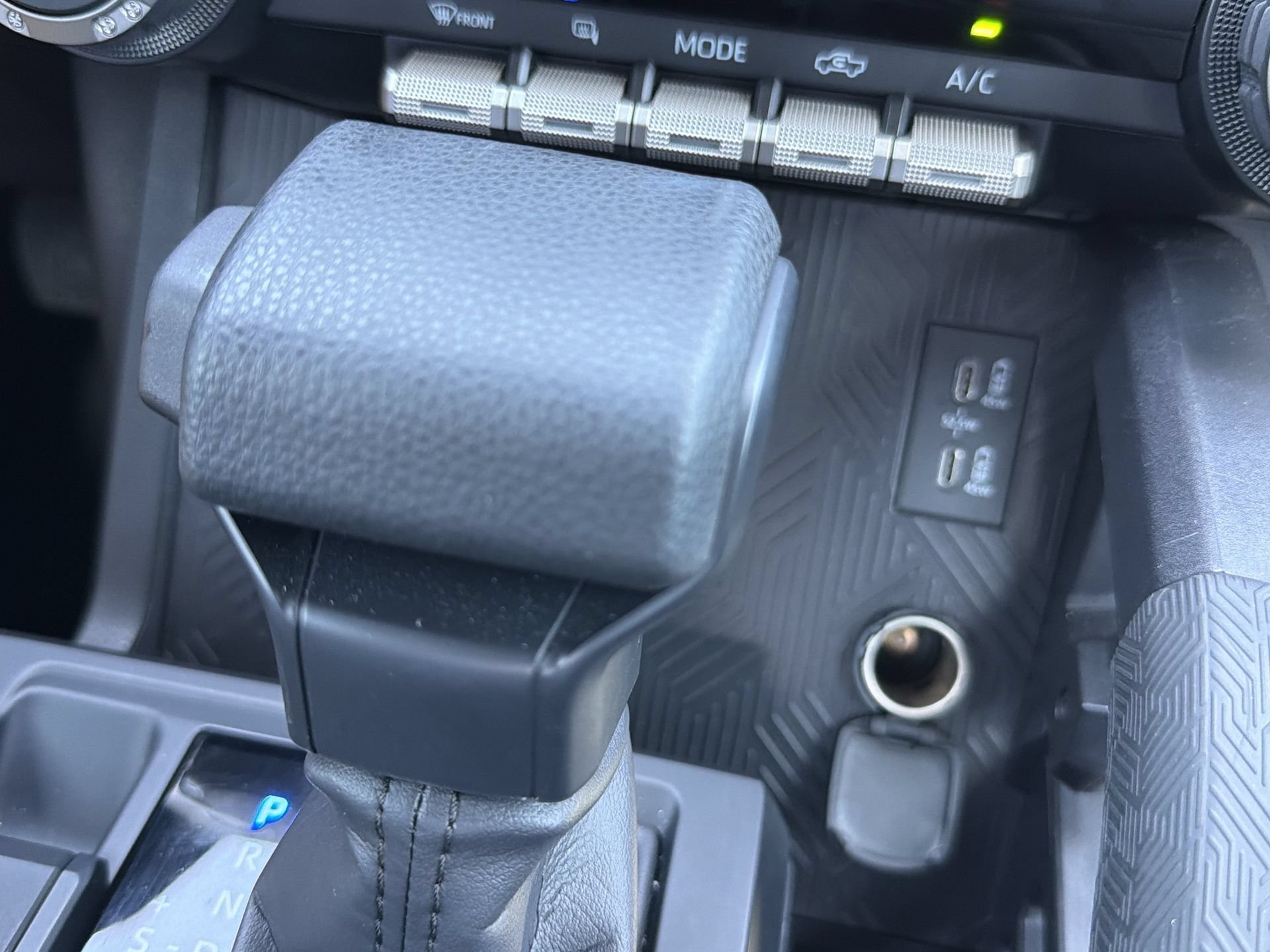 Used 2024 Toyota Tacoma SR5 RWD image 30