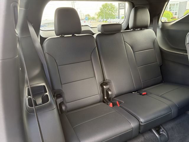 Certified 2026 Chevrolet Traverse LT FWD image 16
